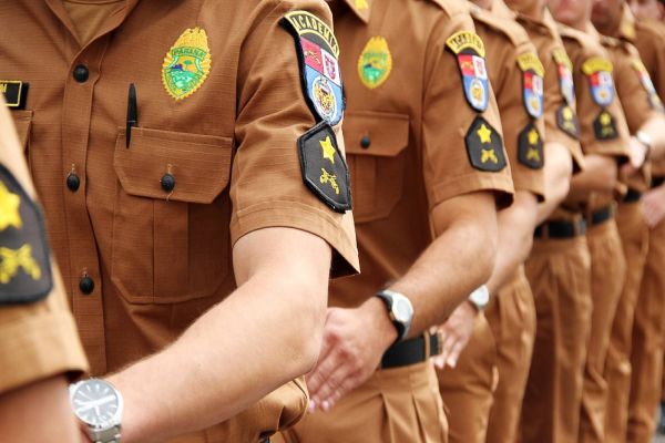 Paraná: Concurso seleciona 2,4 mil policiais militares e bombeiros