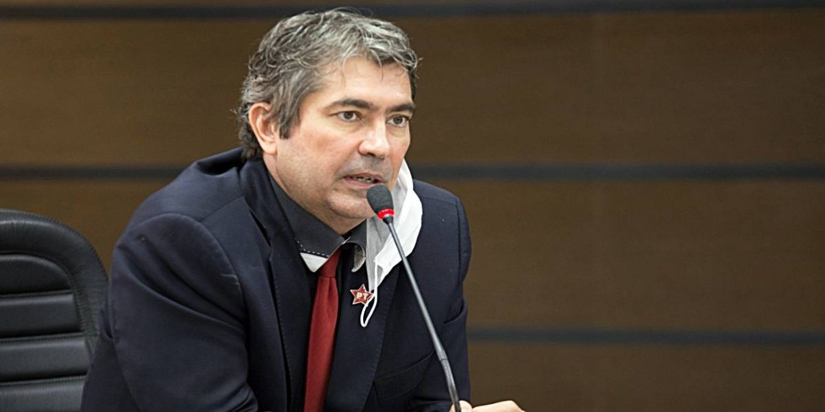 CMC: Paulo Porto denuncia demissões em massa na Capital do Oeste e Pioneira