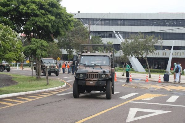 Operação retomada Segura: comerciantes e população recebem orientações das forças de segurança