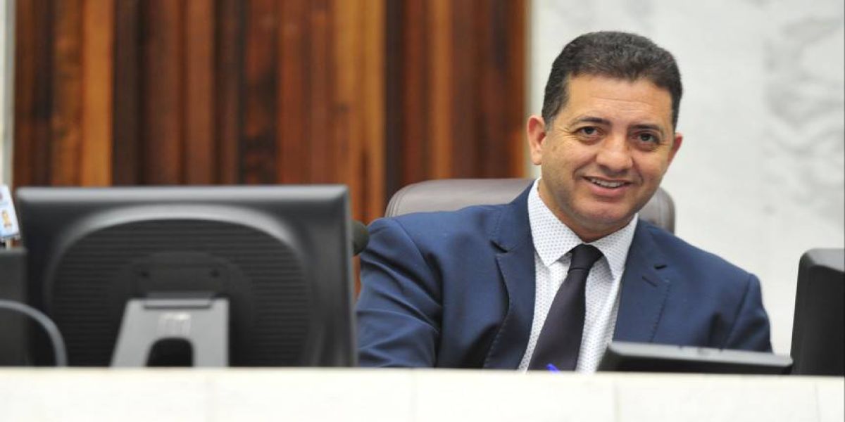 Presos do Paraná vão confeccionar máscaras de proteção