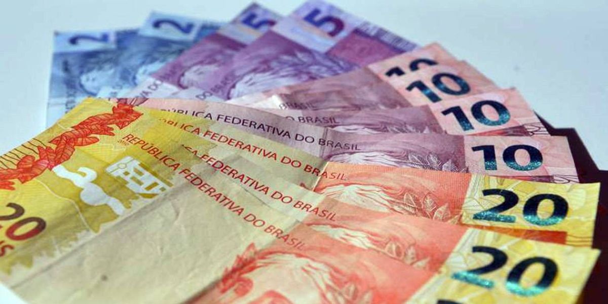 Mercado financeiro prevê queda de 1,96% na economia este ano
