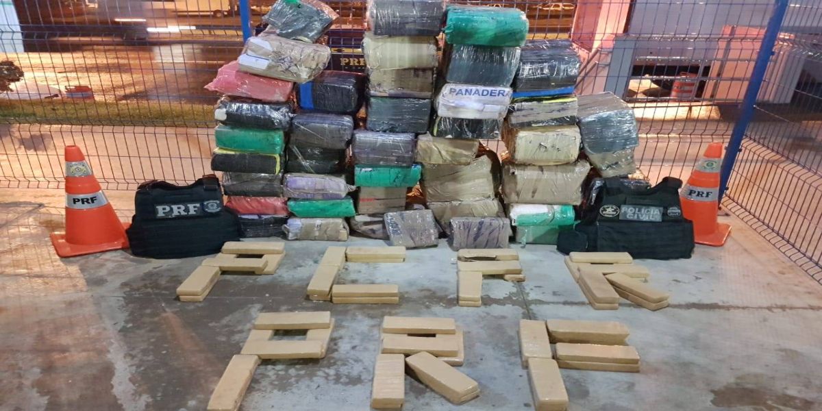 União de forças de segurança apreendem grande carregamento de drogas