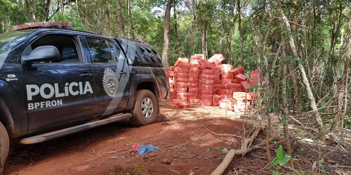 BPFron estoura depósito de cigarros contrabandeados em Santa Helena
