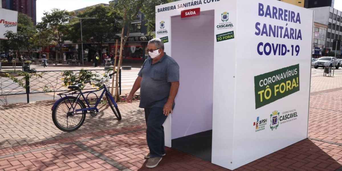 Cabine de sanitização auxilia no combate à Covid-19