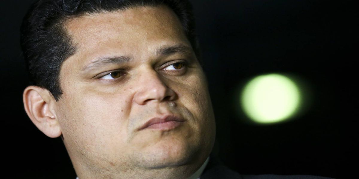 Alcolumbre sugere nova edição da MP do Contrato Verde Amarelo