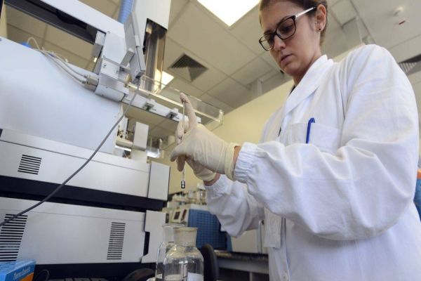 Duração de bolsas no exterior é prorrogada por 30 dias