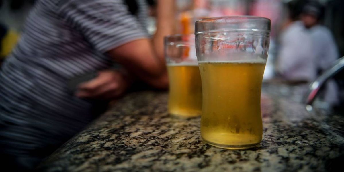 Aumento do consumo de álcool preocupa no período de confinamento