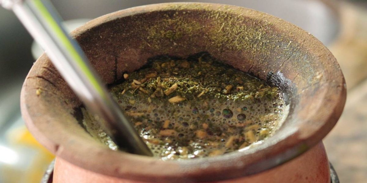 Chimarrão: bebida muito quente pode causar câncer de esôfago e faringe