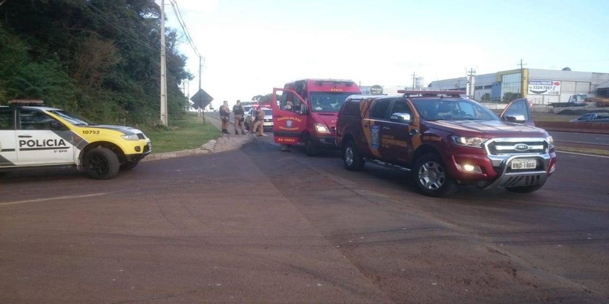 Adolescente é baleado em estrada rural e pede socorro às margens da BR-277