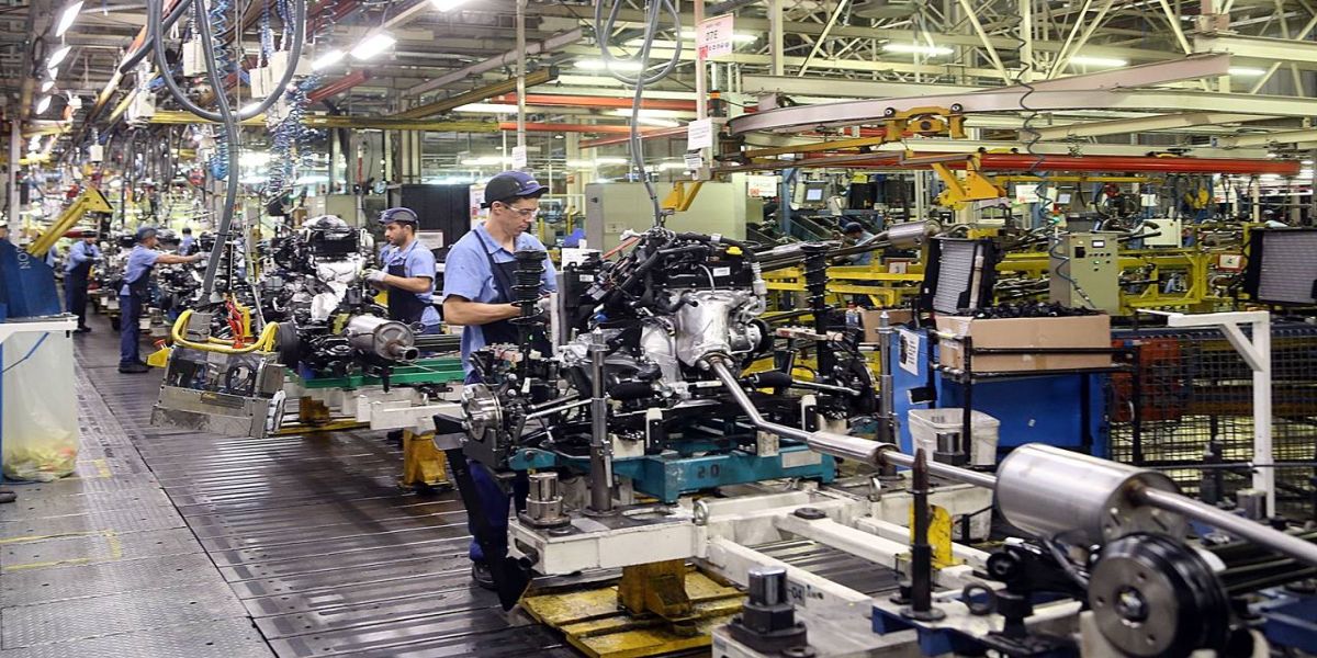 Paraná registra superávit recorde de R$ 144 bilhões no comércio interestadual em 2024