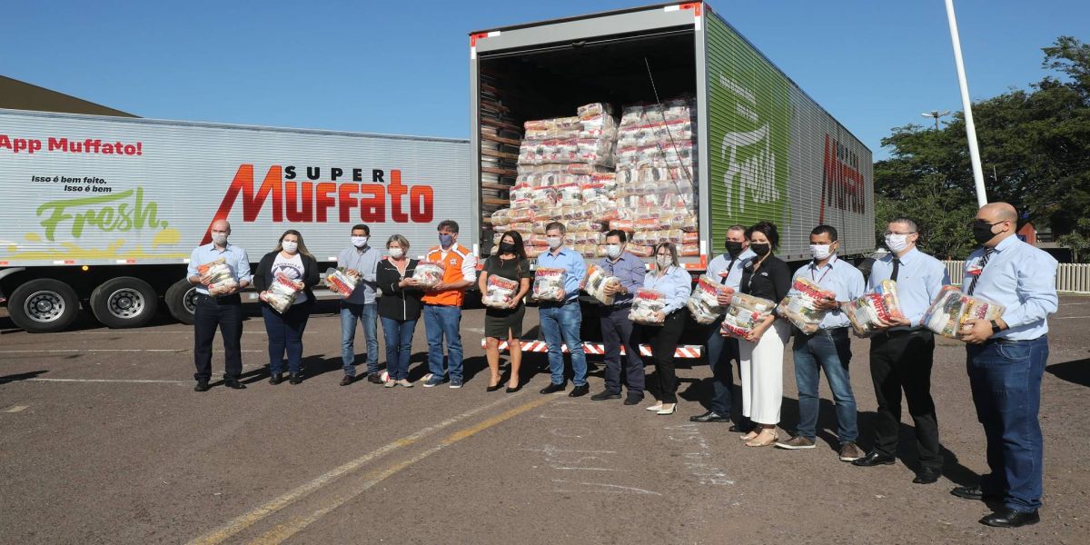 Grupo Muffato doa 3 mil cestas de alimentos ao Provopar