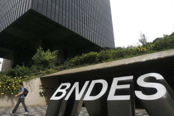 BNDES libera R$ 1,1 bi para empresas afetadas por pandemia