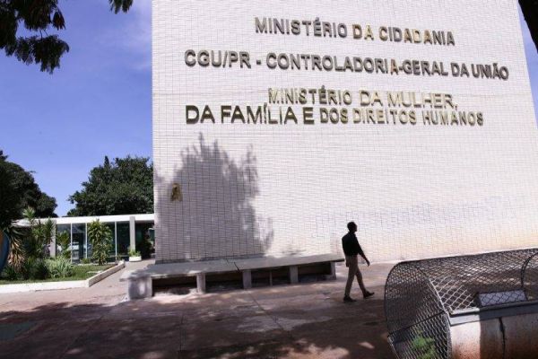 MP destina mais R$ 25,7 bilhões para auxílio emergencial durante pandemia