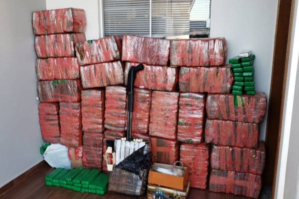 PCPR apreende 712 quilos de maconha e prende suspeitos de tráfico em Toledo