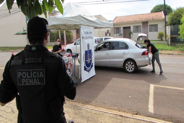 Depen de Cascavel arrecada 850 kg de alimentos não perecíveis e 50 cestas básicas para doação