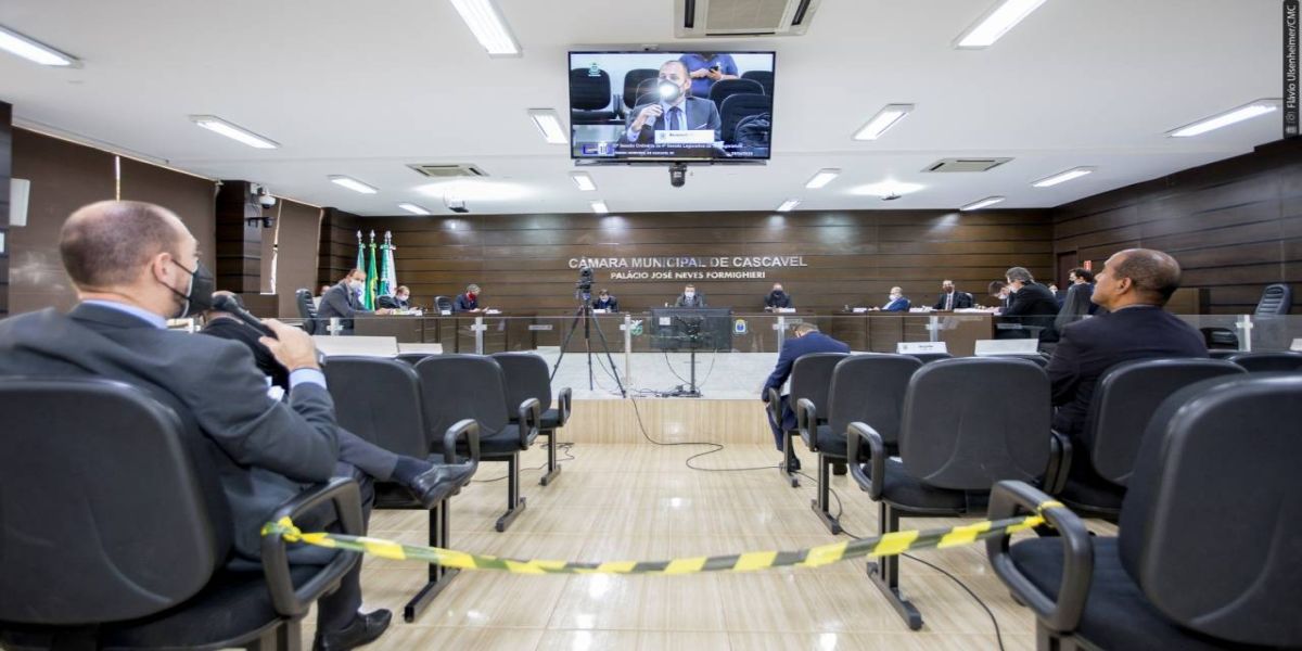 Mais de 500 leis antigas serão revogadas de uma só vez, comemora comissão