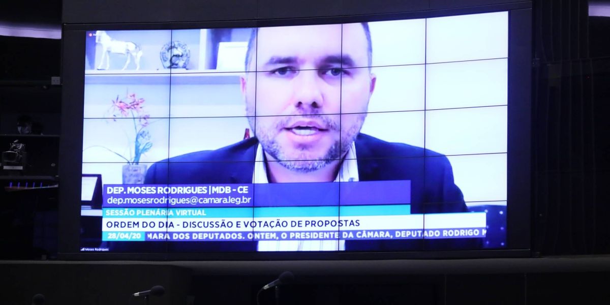 Câmara aprova suspensão de dívidas de estudantes com o Fies por 60 dias