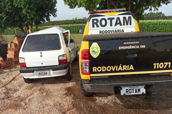 PRE Cascavel apreende veículo carregado de cigarros contrabandeados após colisão de trânsito