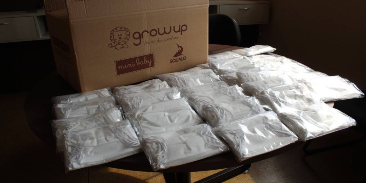 Loja Grow Up doa máscaras para a Secretaria de Saúde