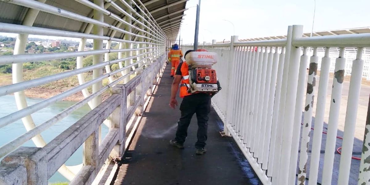 DNIT realiza limpeza e desinfecção da Ponte Internacional da Amizade