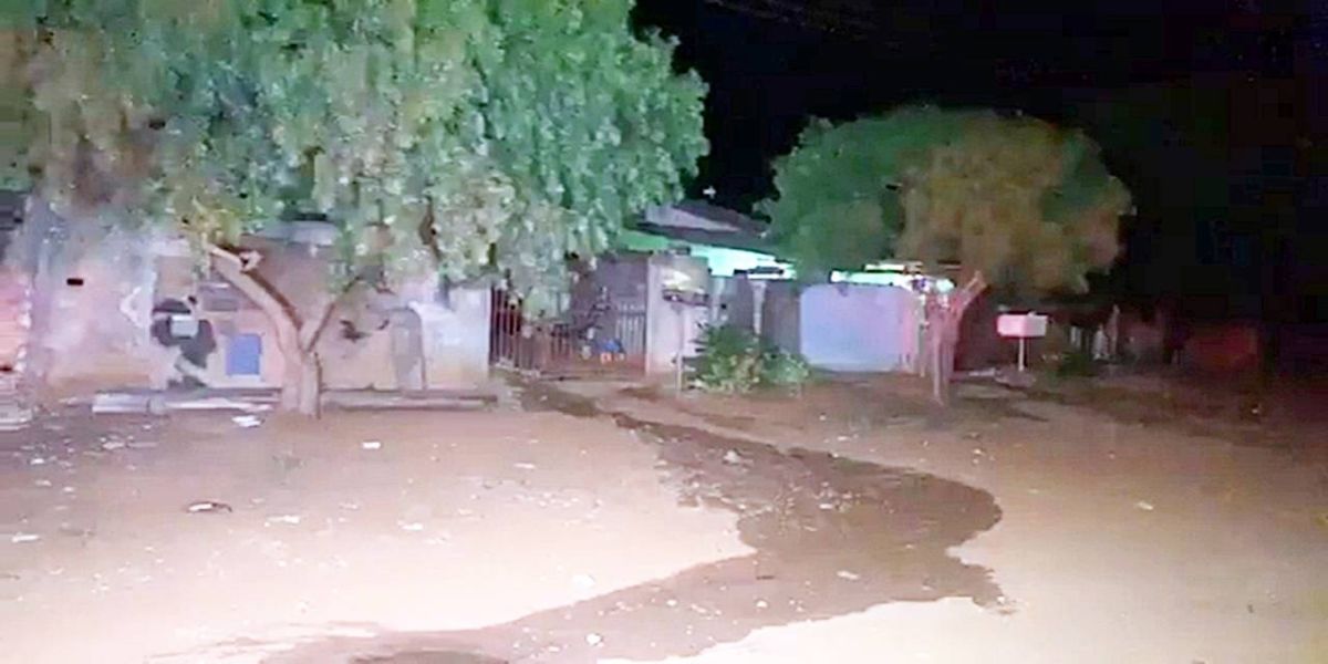 Homem é encontrado morto a tiros dentro de residência no Bairro Cascavel Velho