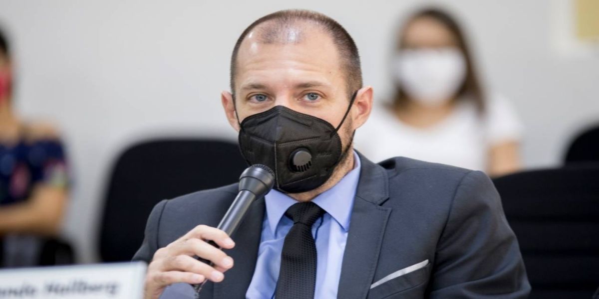 Hallberg denuncia ineficiência do Procon e pede atuação do Ministério Público