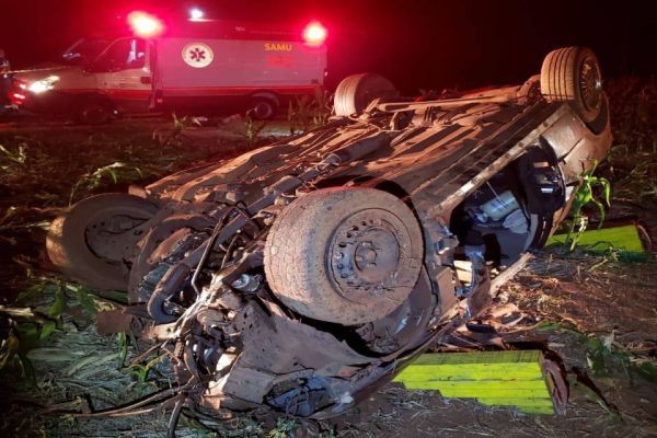 Jovem de 22 anos morre após capotar veículo em Entre Rios do Oeste