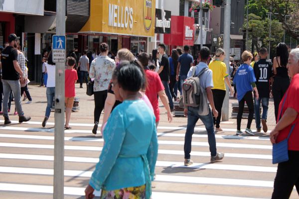 Confiança dos comerciantes paranaenses começa a cair