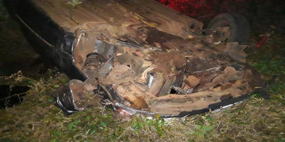 Duas pessoas se ferem em acidente na PR-280