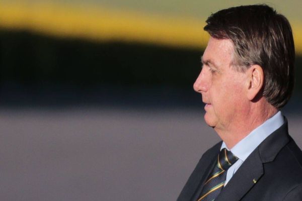 Bolsonaro apoia críticas de CFM a pedido de governadores do Nordeste