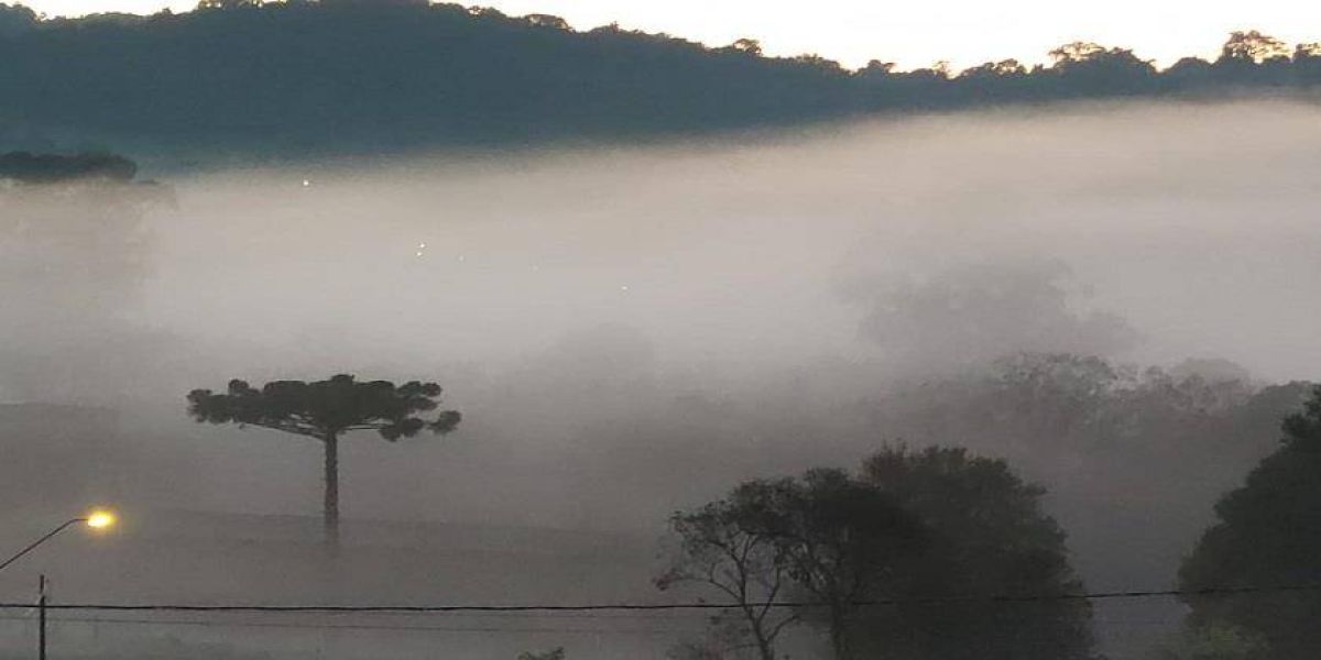 Forte frente fria entra no Sul do Brasil nesta segunda-feira