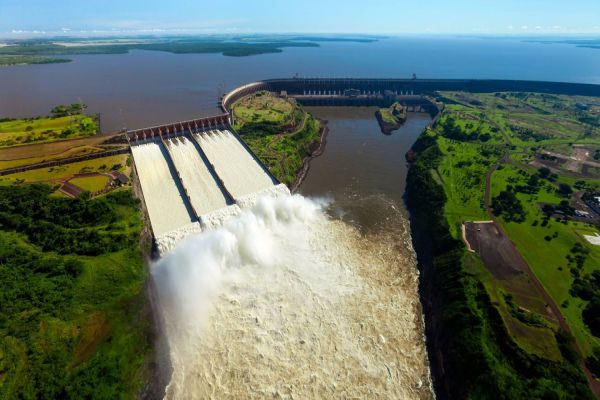 Itaipu chega aos 36 anos de operação com o melhor índice de produtividade de sua história