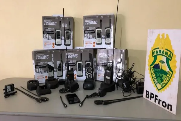 Foto relacionada a notícia: BPFRON apreende rádios comunicadores durante Operação Hórus em Guaíra