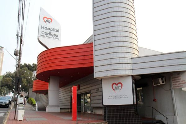 Homem sofre parada cardiorrespiratória e socorristas do SAMU reverte após longo trabalho reanimação