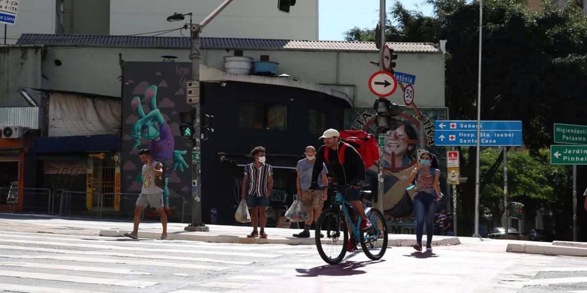 Universidades brasileiras integram pesquisa sobre uso de máscaras