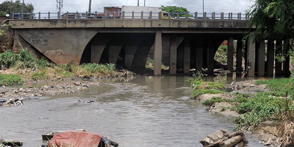 Um em cada três domicílios não tinha ligação com rede de esgoto em 2019