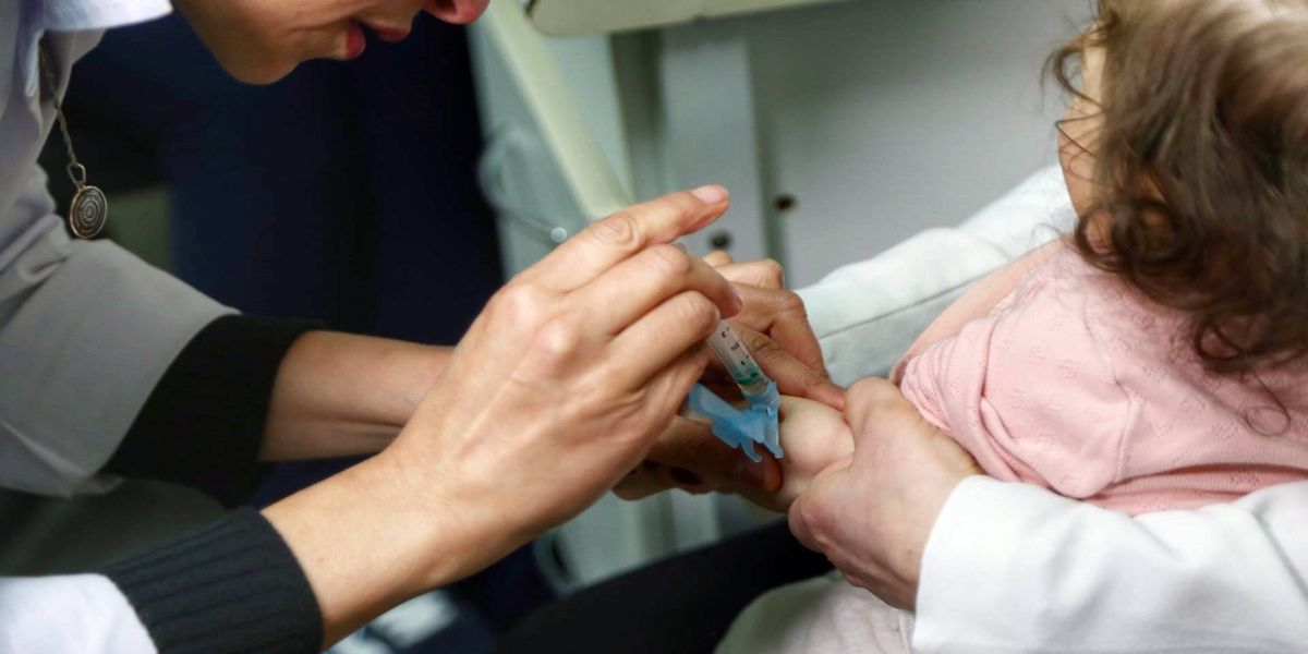 Saúde reforça importância da vacinação contra o sarampo