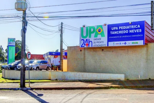 Foto relacionada a notícia: Hallberg cobra informações sobre atendimento de menina morta por apendicite