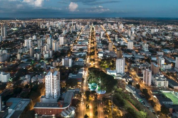 Paraná tem 19 cidades acima de 100 mil habitantes com menos de 5% de desocupação