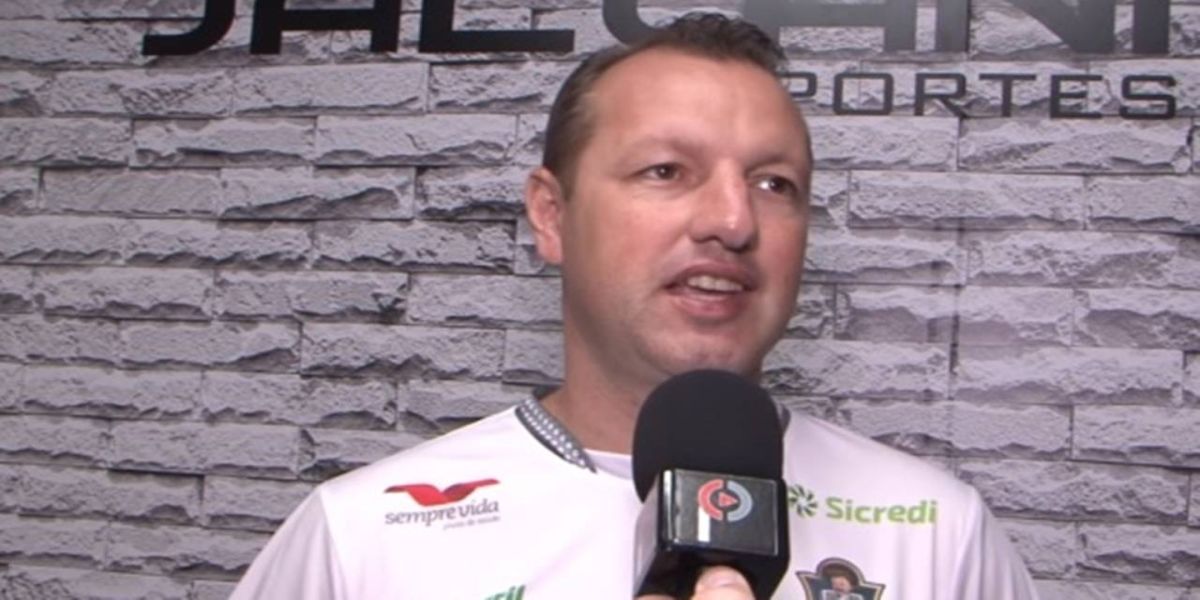 Liga Futsal Paraná emite nota mantendo a competição para agosto