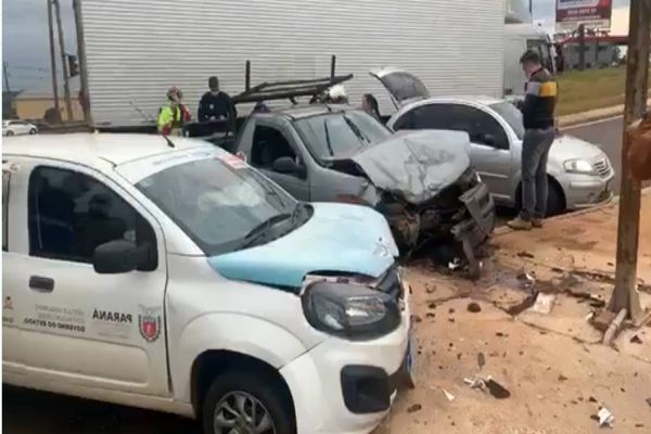 Colisão frontal é registrada no Trevo Cataratas em Cascavel