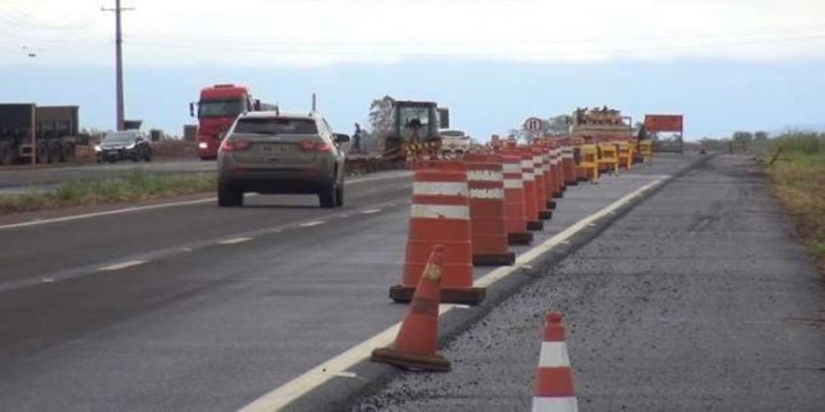 BR 163: trecho entre Quatro Pontes e Vila Ipiranga é liberado para tráfego