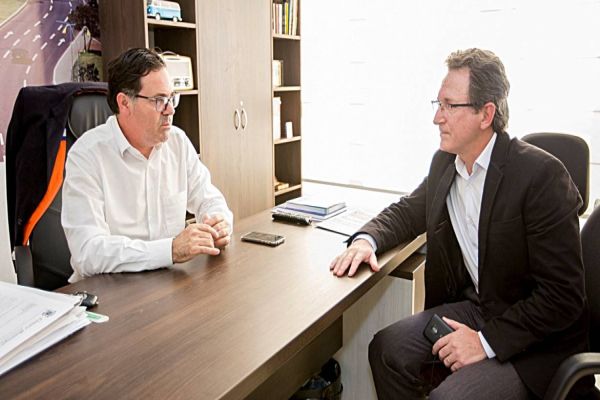 Fechamento da Junta Comercial em Cascavel é preocupante, alerta vereador