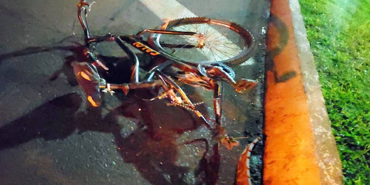 Homem fica em estado grave após colisão entre carro e bicicleta na BR-277