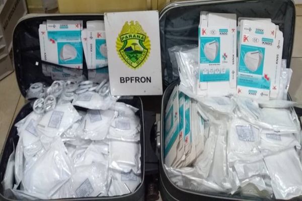 BPFRON realiza apreensão de malas com eletrônicos do Paraguai em Cascavel