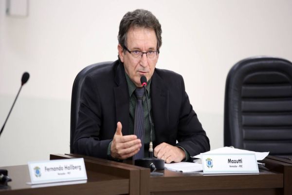 Vereador reúne contabilistas na 5ª para discutir fechamento da Junta Comercial