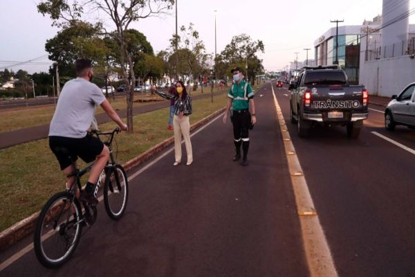Cettrans/Transitar alerta para riscos de utilizar pista de ônibus para prática de atividades físicas