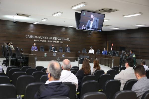 Contadores e entidades se unem para buscar solução ao fechamento da Junta Comercial
