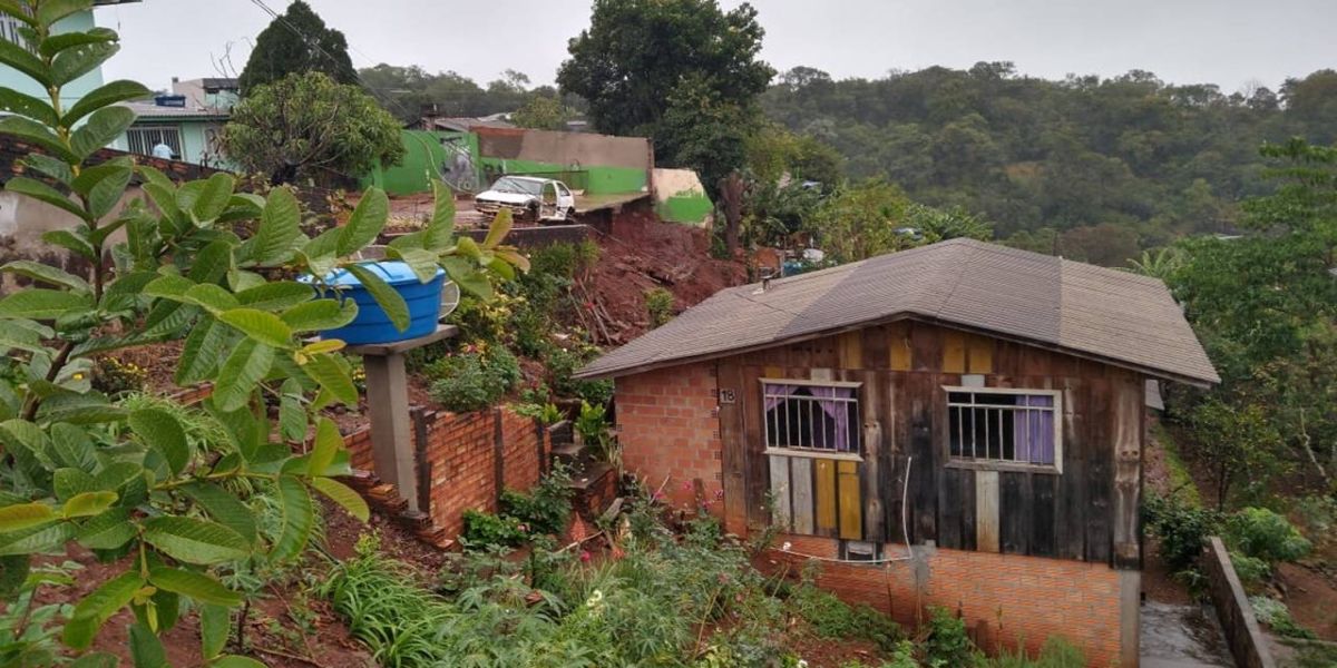Duas residências são interditadas pela Defesa Civil em Guaraniaçu