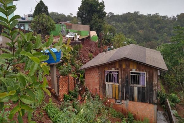 Duas residências são interditadas pela Defesa Civil em Guaraniaçu